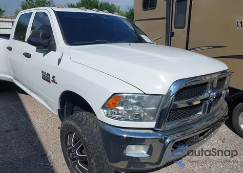 2018 Ram 3500 Tradesman 4X4 8' Box from USA, damaged, VIN 3C63RRGL0JG397527